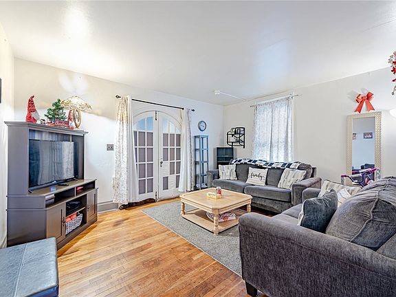 2nd image of 849 Highland Ave