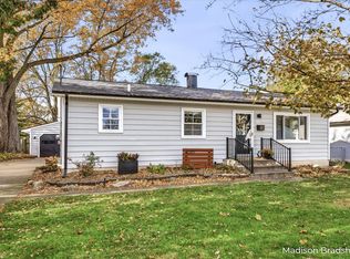 2201 Clarion Ave SW, Wyoming, MI 49519