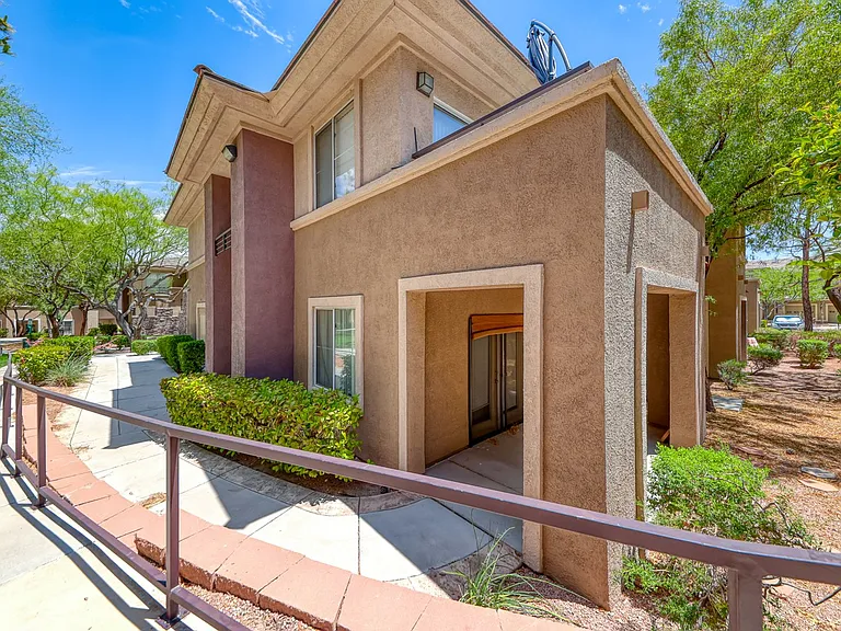 673 Peachy Canyon Cir #103 — Photo 47