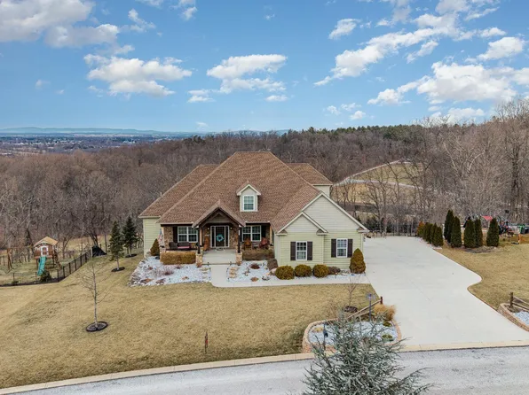 156 Fawn Hill Rd, Hanover, PA 17331