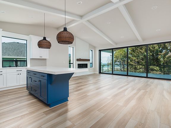 5th image of 5306 NE Port Pl