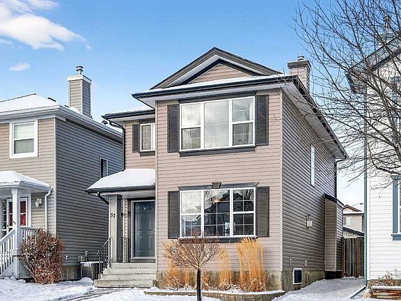 3rd image of 57 E Everridge Way SW