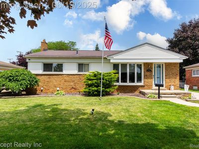 3730 N Longmeadow Rd, Trenton, MI, 48183