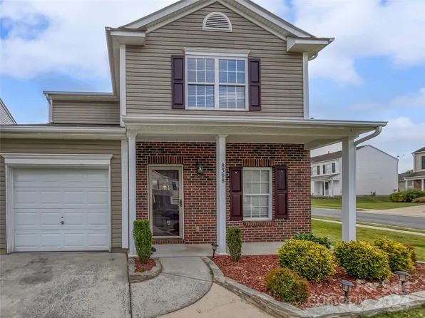 8308 Ainsworth St, Charlotte, NC 28216