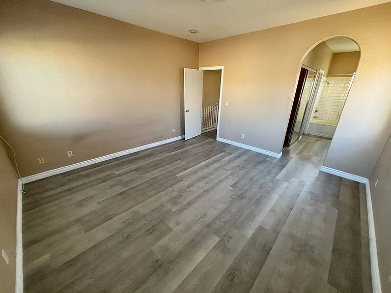 2398 Swifton Ct — Photo 16