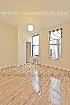 Rented by R New York | media 10