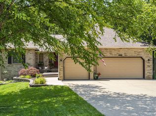 2512 W Arlington St, Springfield, MO 65810