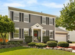 2390 Fairchild Ln, West Chicago, IL