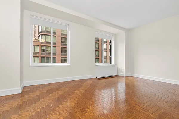 Rented by LKW International Real Estate LLC | media 9