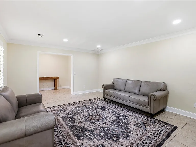3456 Mahoney Dr — Photo 23