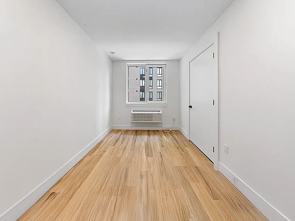 4th image of 217 W 123rd St #5A