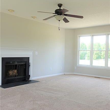 2nd image of 352 Stoney Creek Dr