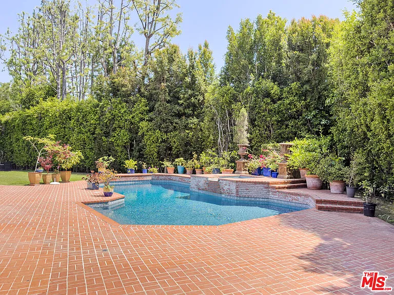 1094 Garden Ln — Photo 62