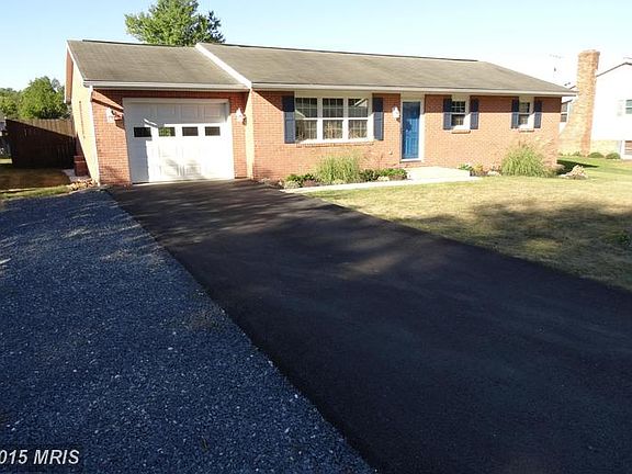 2nd image of 750 Ryan Ln