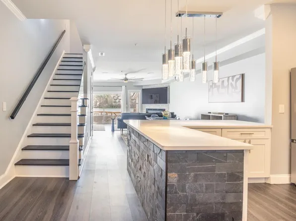 4741 Arco Ln, North Charleston, SC 29418