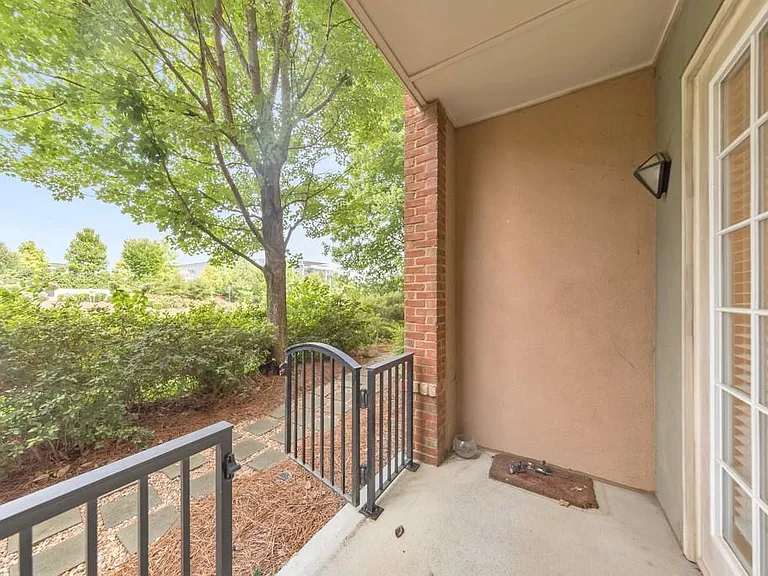 901 Abernathy Rd #1190 — Photo 42
