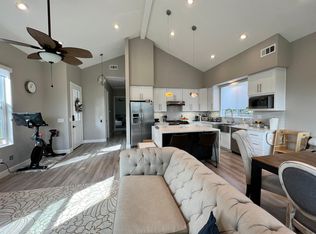 868 Hillcrest St, Walnut, CA 91789