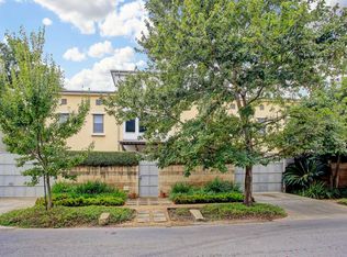 2401 Nottingham St, Houston, TX 77005