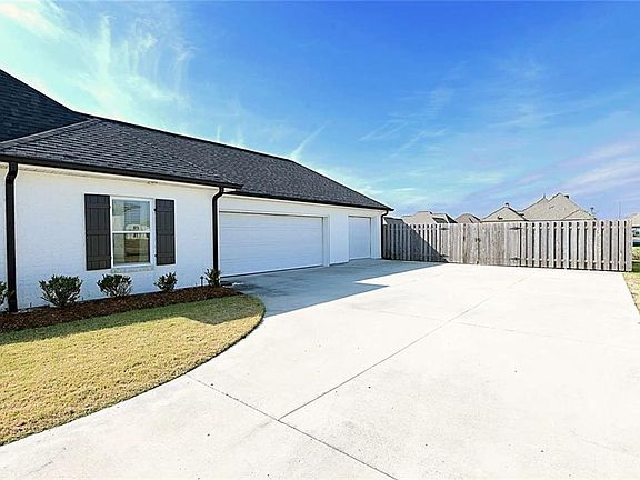 4th image of 445 Rosella Dr