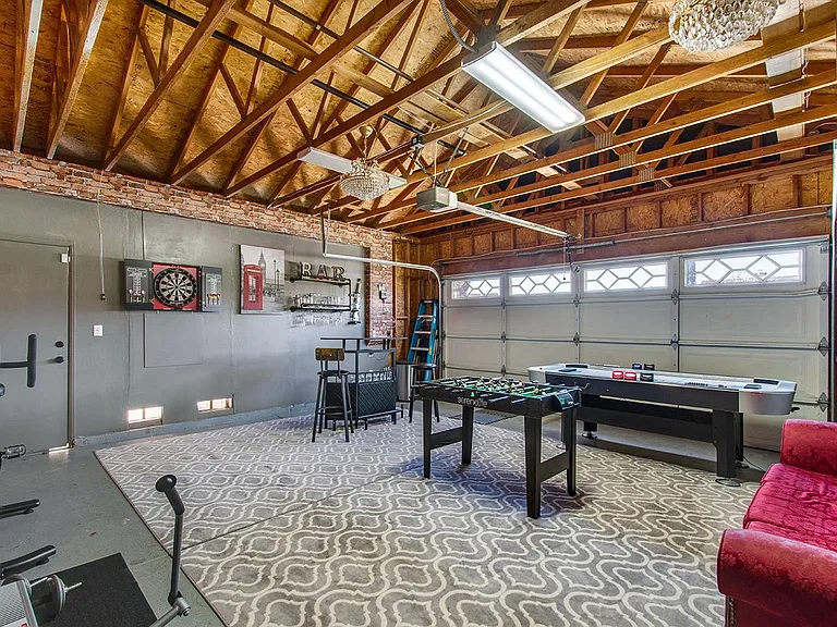 330 Del Flora St — Photo 43