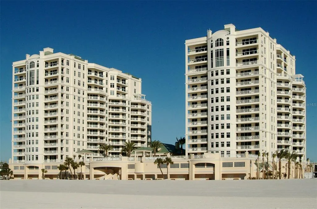 2 bed, 2.0 bath, 1675 sqft, $6,500 — Photo 2