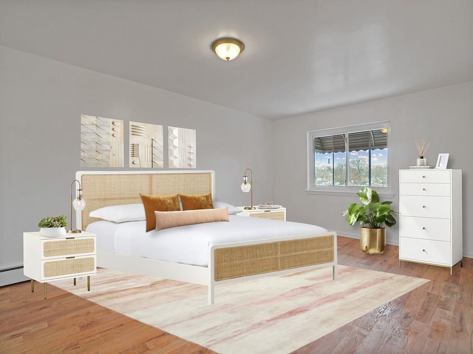 2nd image of 2427 Morgan Ave Floor 2