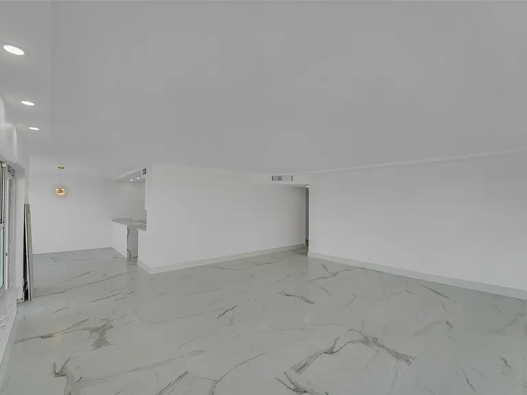 3900 Galt Ocean Dr #511 — Photo 29