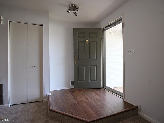 3rd image of 13515 Apple Barrel Ct