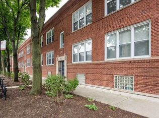 4252 N Spaulding Ave APT 1A, Chicago, IL 60618