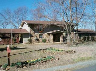 74 Stark Ave, Greers Ferry, AR 72067