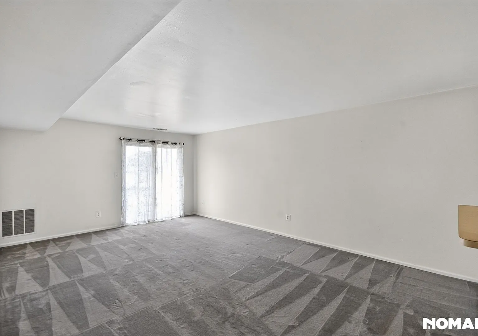 Charming 2BR Condo in Iselin — Photo 4