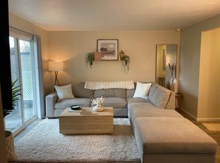 15928 52nd St E APT B, Sumner, WA 98390