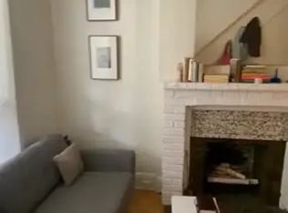 1071 Davenport Rd #1A, Toronto, ON M6G2C2