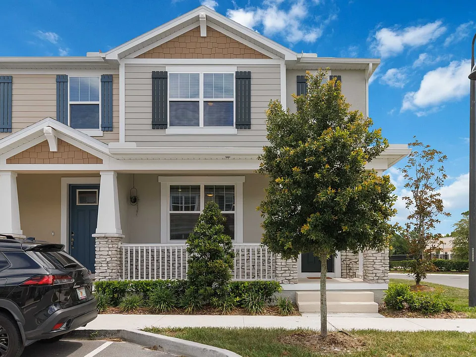 1326 Tarflower Dr