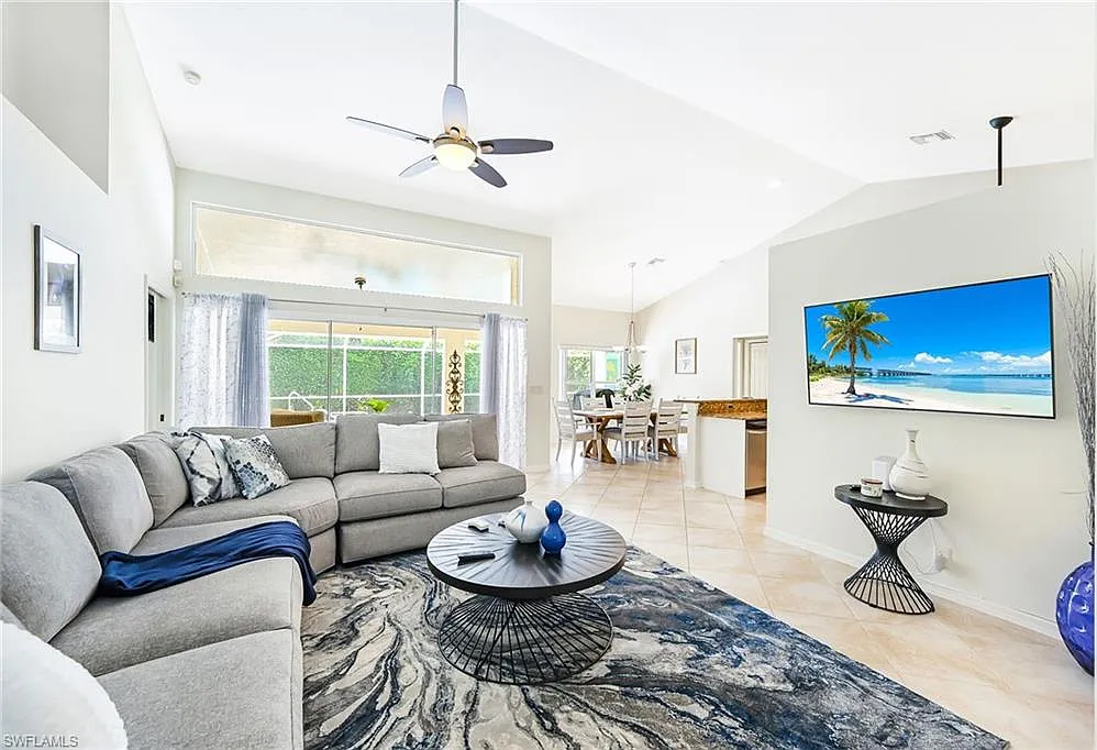 3 bed, 2.0 bath, 1823 sqft, $6,950 — Photo 3