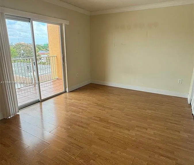 2441 SW 31st Ave #303 — Photo 6