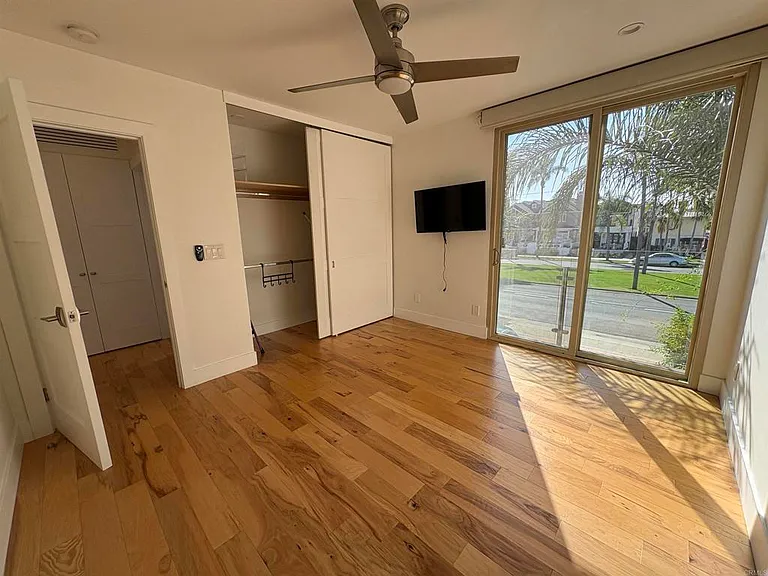 455 Orange Ave #C — Photo 16