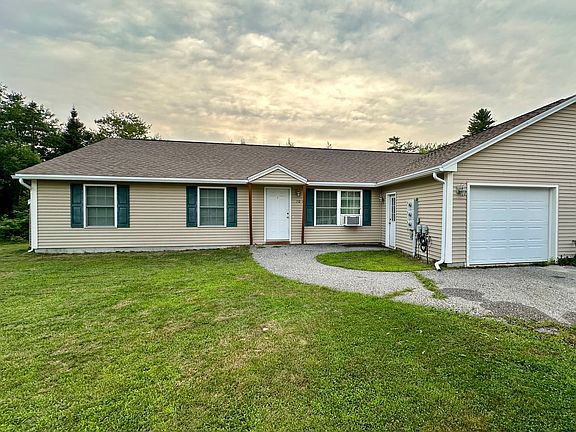 3rd image of 30 Rivers Edge Rd #1