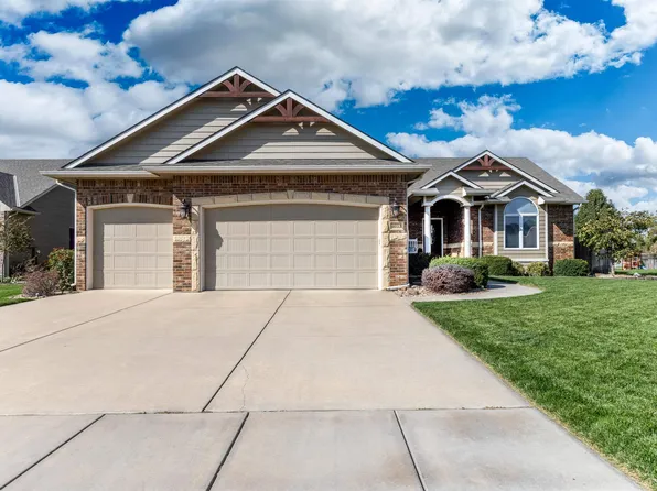 4033 N Lake Ridge Ct, Wichita, KS 67205