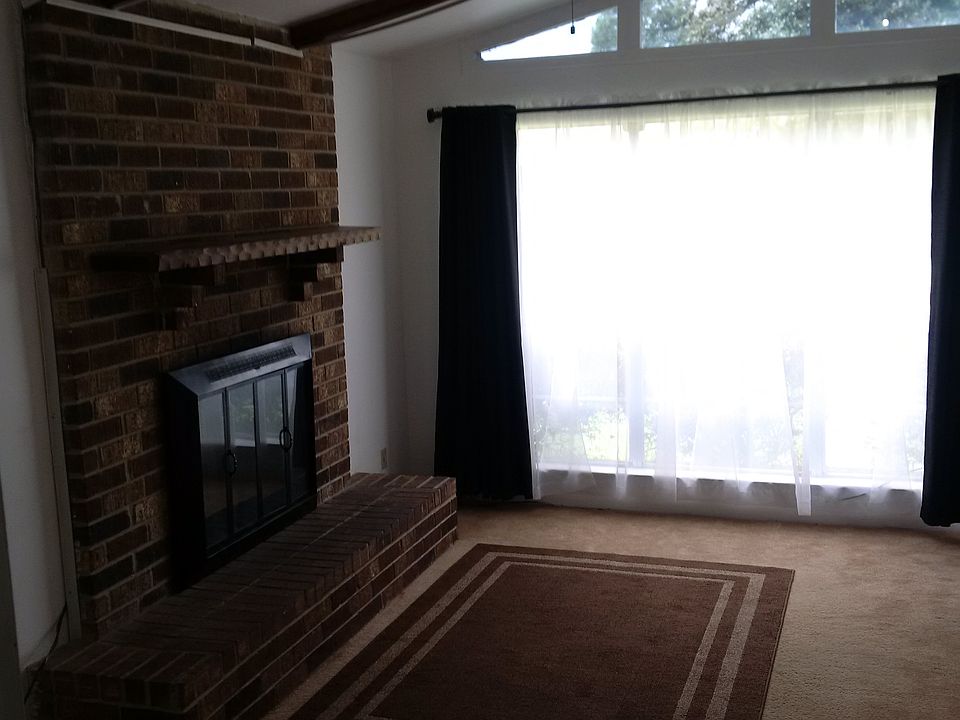 1st image of 1931 Wilson Ave #1