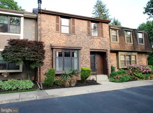 33 Crofton Cmns, Cherry Hill, NJ 08034