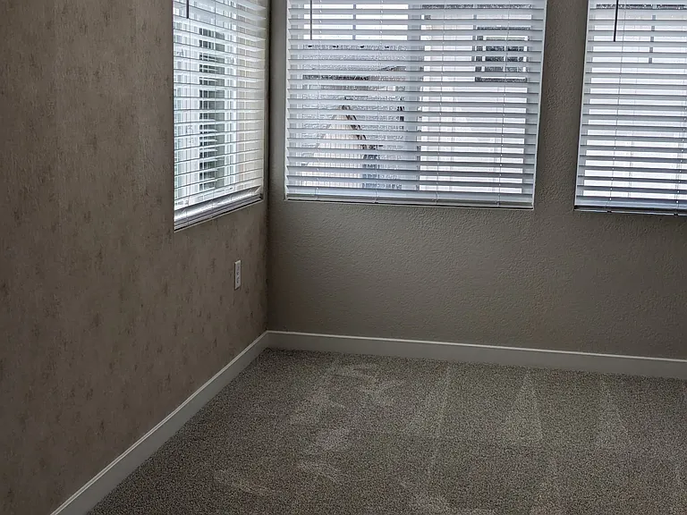17606 Lucky Penny Ln — Photo 32