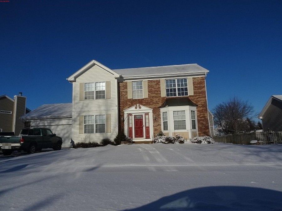 1st image of 1090 Oxford Ln