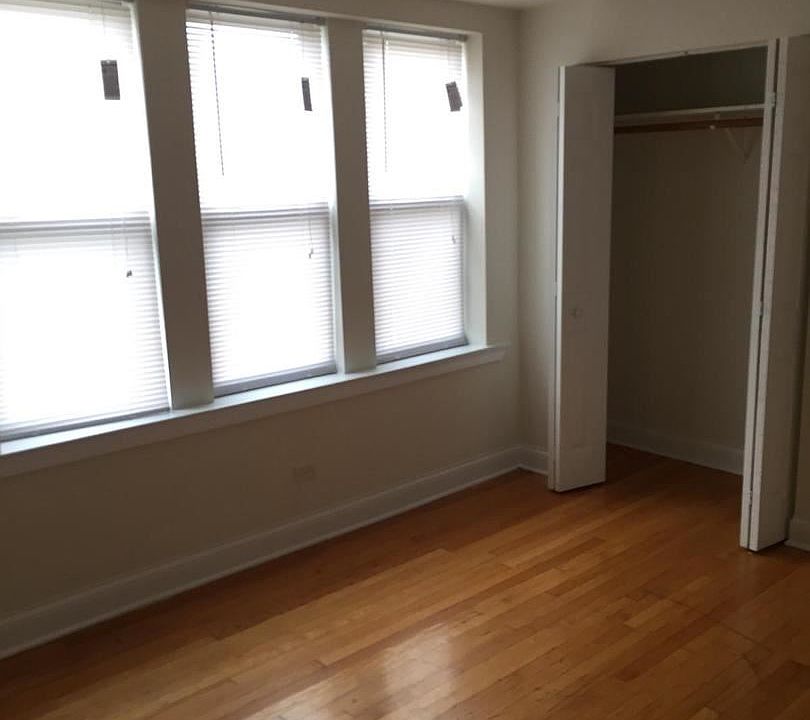 2nd image of 4104 W Wabansia Ave APT 3W