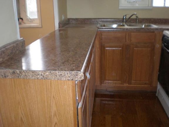 3rd image of 7214 Oak Ave APT 2SE