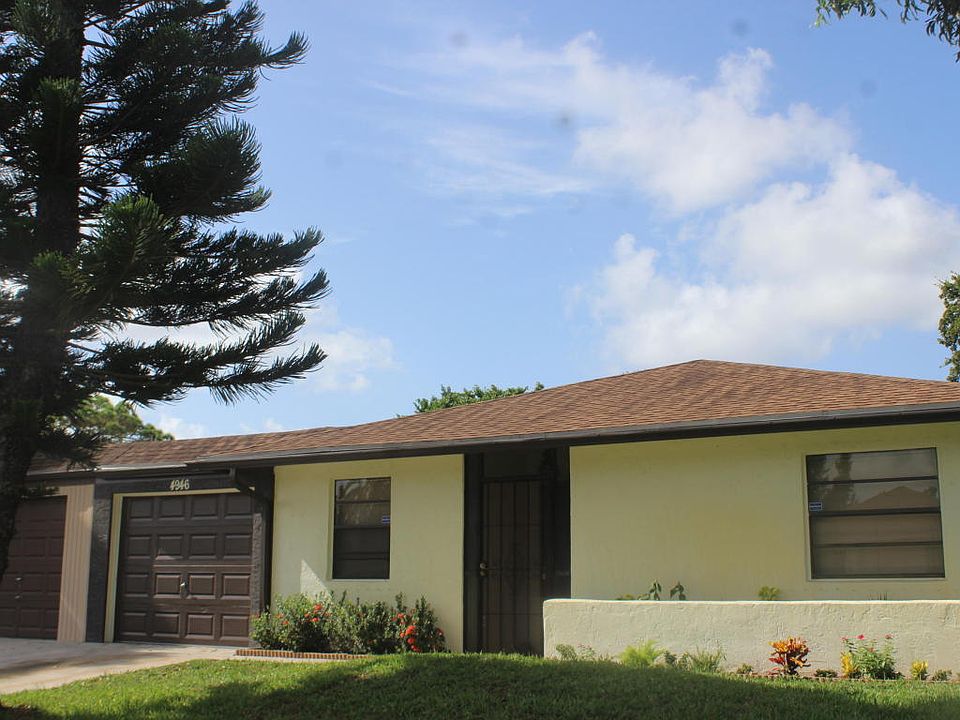 1st image of 4946 Palm Hill Dr