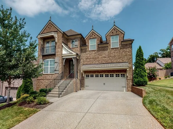139 Cobbler Cir, Hendersonville, TN 37075
