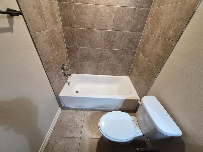 6619 Arancione Ave #102 — Photo 25