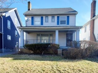 2119 Hampstead Rd, Cleveland Heights, OH 44118
