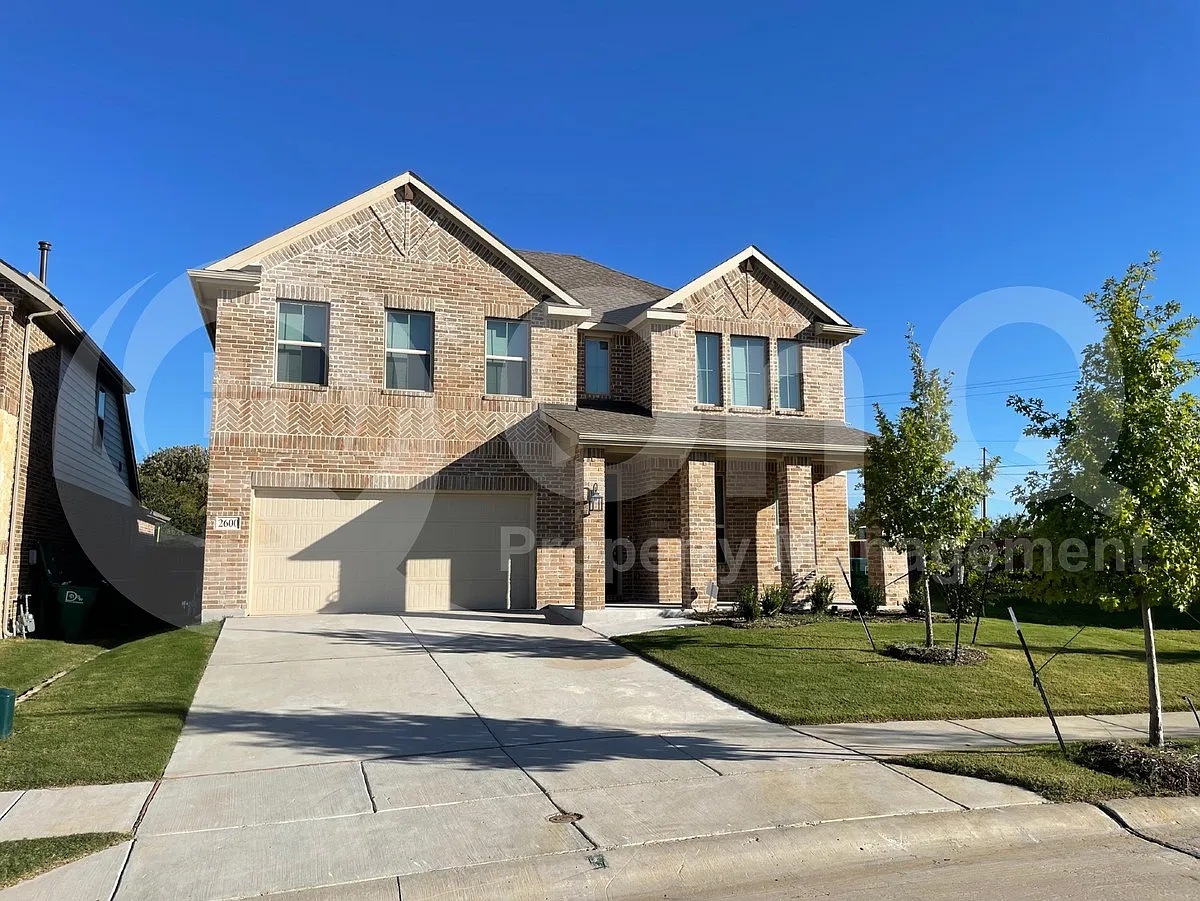 4 bed, 2.5 bath, 2891 sqft, $2,625 — Photo 1